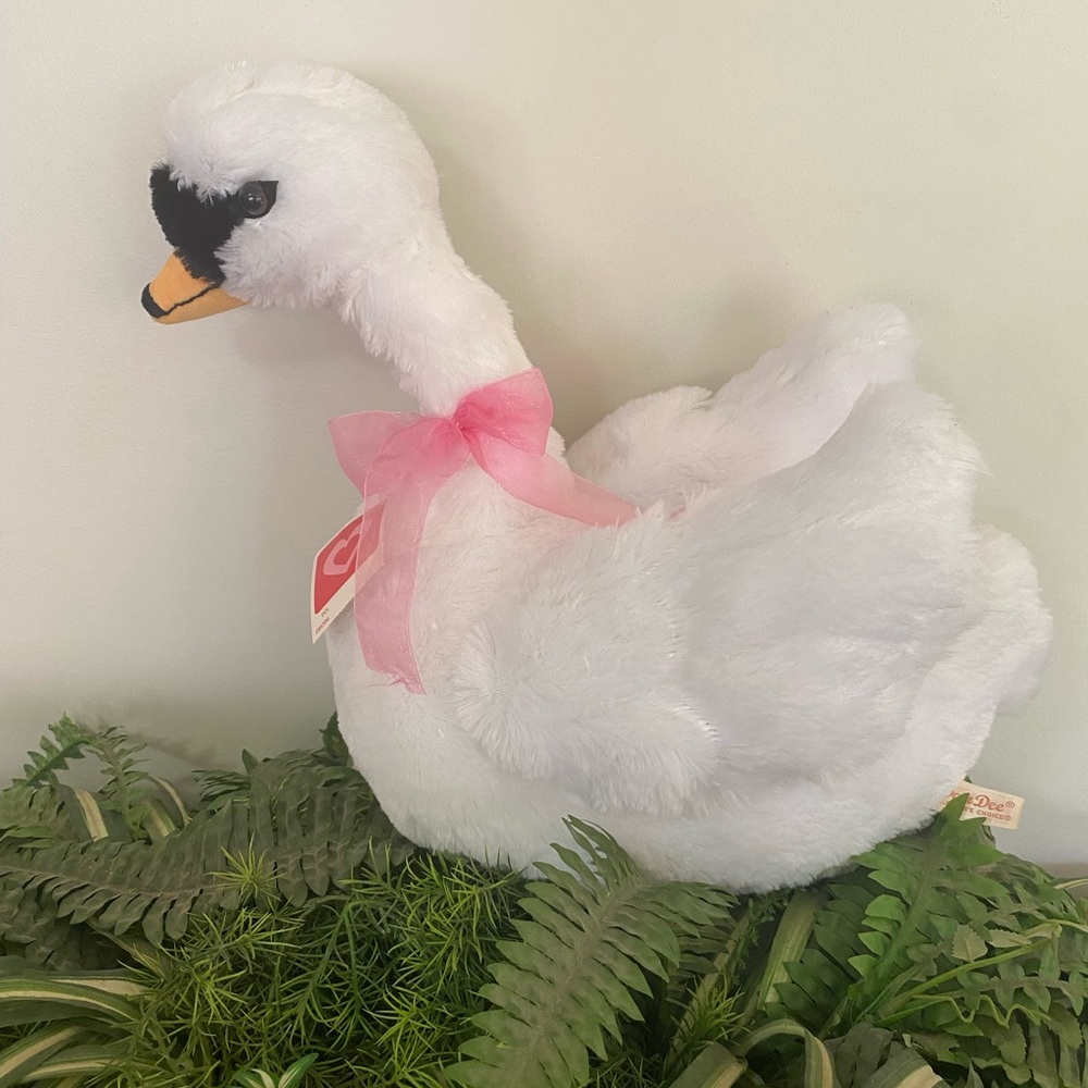New Dandee Swan Plush